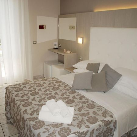 Hotel Stefan Room & Breakfast Gatteo a Mare Ngoại thất bức ảnh