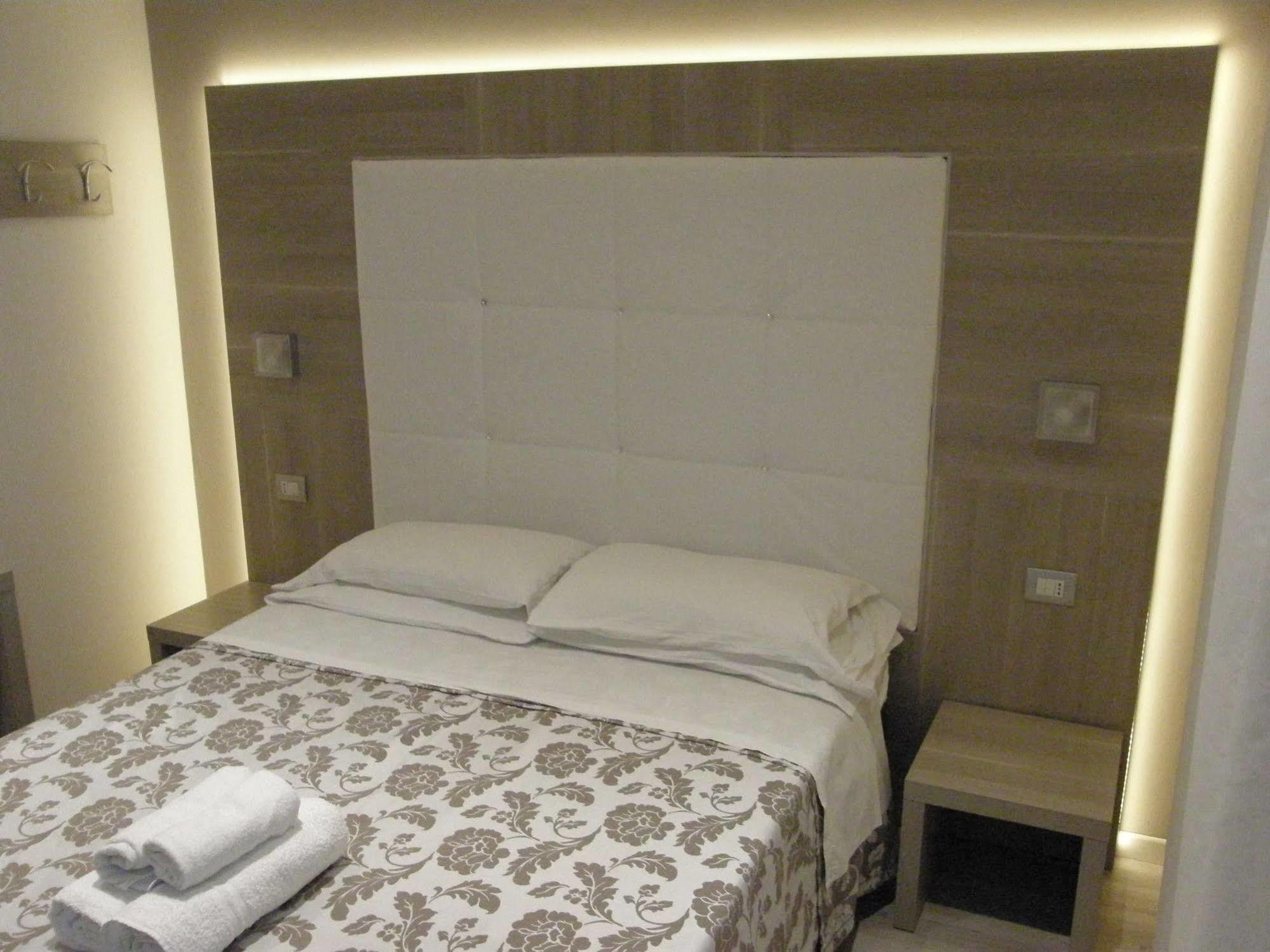 Hotel Stefan Room & Breakfast Gatteo a Mare Ngoại thất bức ảnh